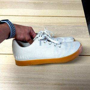 No Bull gum canvas trainer